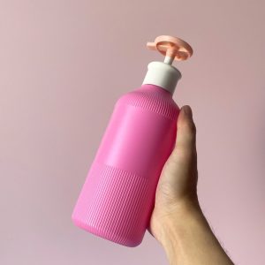 Chai Hồng đậm sọc HDPE vòi nhấn hồng