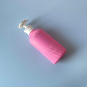 Chai hồng đậm sọc hdpe vòi nhấn dẹp trắng