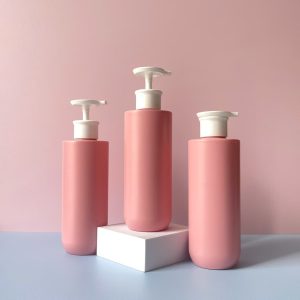 Chai HDPE Hồng Vai ngang đáy bầu nắp dẹp trắng