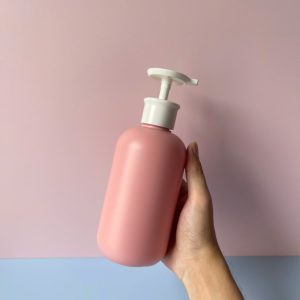 Chai HDPE hồng vòi nhấn dẹp