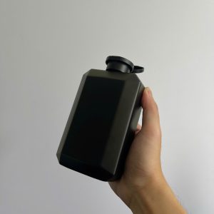 Chai HDPE Vuông Đen nắp bật Đen Nhám