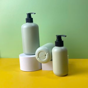 Chai HDPE tròn xanh vòi nhấn sóng sọc đen