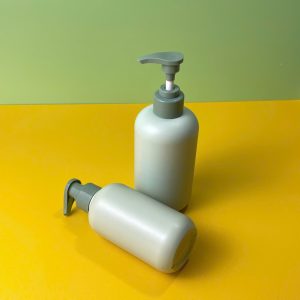 Chai HDPE xanh tròn vòi nhấn sóng xanh đậm