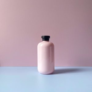 Chai PET Hồng nắp bật đen nhám 500ml