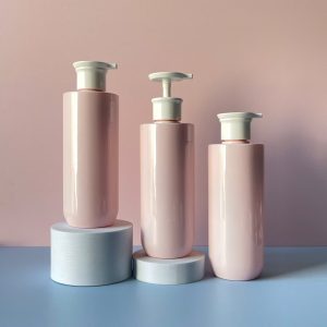 Chai PET Hồng vai ngang đáy bầu vòi nhấn dẹp Trắng 500ml