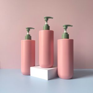 Chai nhựa HDPE vai ngang vòi nhấn xanh đậm