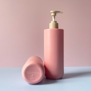 Chai nhựa HDPE vai ngang vòi nhấn sóng nâu trơn