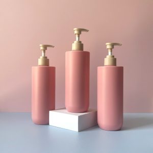 Chai nhựa HDPE hồng vai ngang vòi nhấn sóng nâu