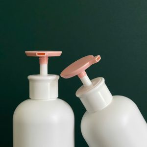 Chai HDPE tròn trắng vòi nhấn dẹp trắng hồng xanh