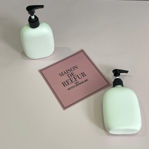 Chai HDPE thân tròn trắng vòi nhấn sóng