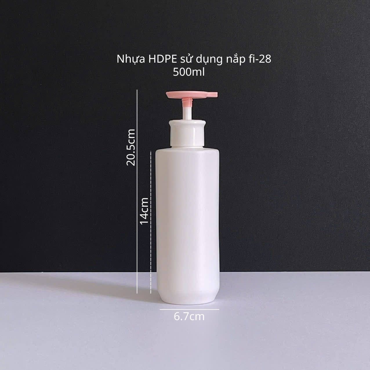 Chai HDPE trắng vai ngang vòi nhấn dẹp hồng