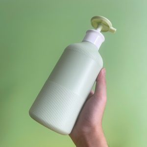 Chai HDPE xanh sọc vòi nhấn dẹp xanh