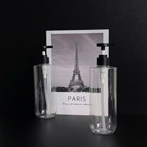 Chai PET vai ngang trong suốt vòi nhấn đen nhám