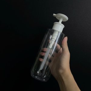 Chai PET vai ngang trong suốt vòi nhấn dẹp trắng