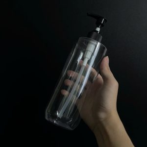 Chai PET vai ngang trong suốt vòi nhấn sóng