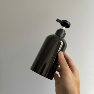 Chai PET nâu đen vòi nhấn dẹp