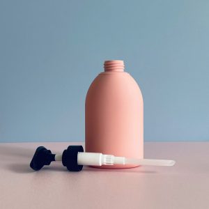 Chai HDPE hồng vai bầu tròn vòi nhấn sóng