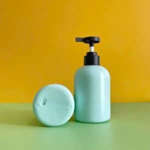 Chai HDPE Xanh Mint Tròn Lùn Vòi Nhấn Đen Nhám
