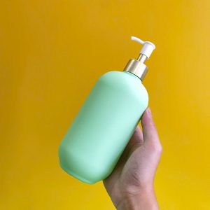 Chai đựng sữa tắm xanh hình trụ HDPE vòi nhấn kẹp trắng
