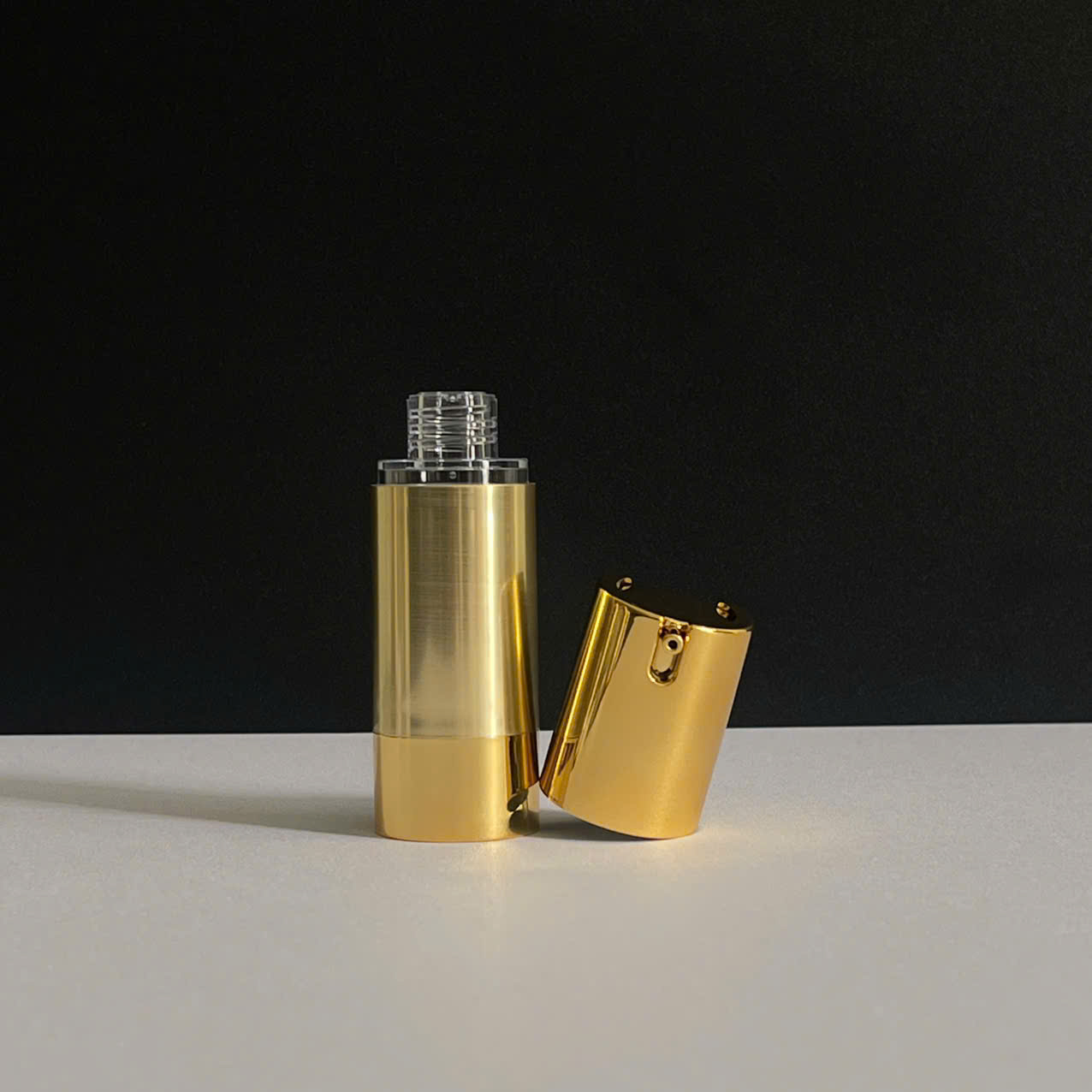 z6553268828414_ff94a34487136ad246559cfb6247c6cd Chai Chiết Mỹ Phẩm Vàng Chân Không