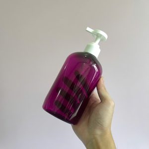 Chai PET tím tròn vòi nhấn trắng nhám 500ml