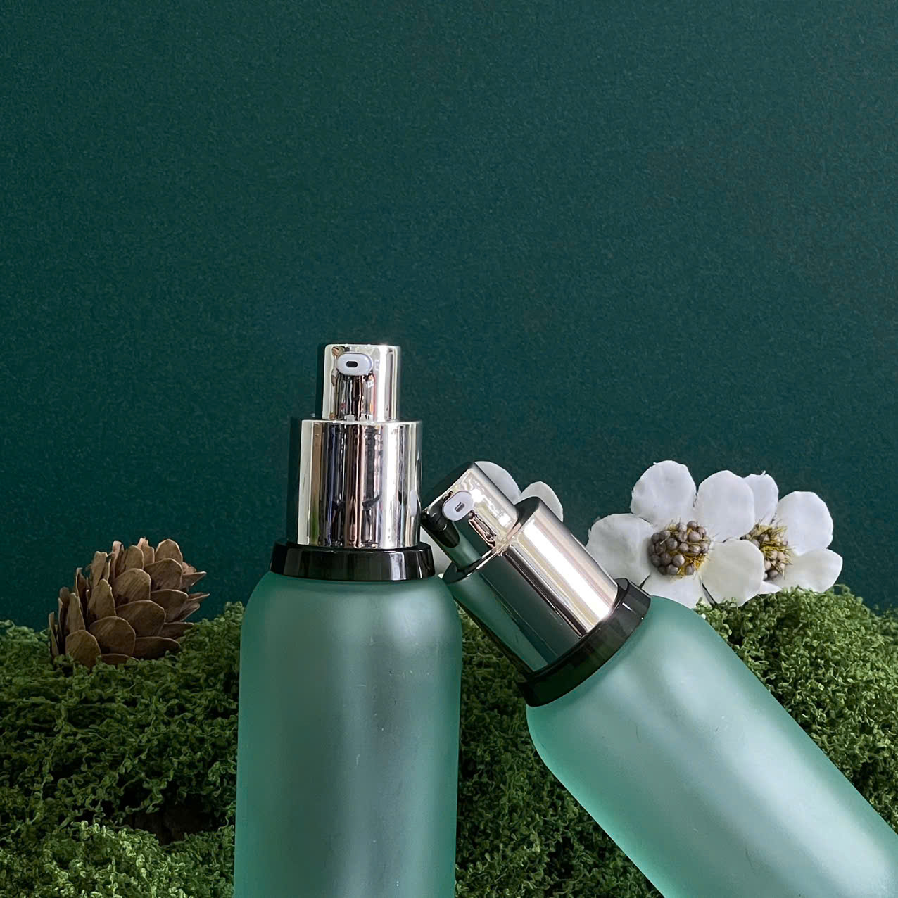 z6623547372890_0ee770e4af1eb039879014d40cdfe42a Chai Serum Xịt Giọt Xanh Nhám 50ml