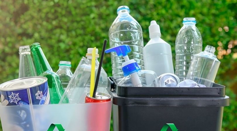 Vì sao nên dùng chai nhựa chuyên dụng thay vì chai nhựa tái chế